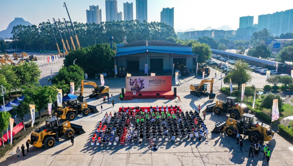 近日，2024年桂渝川甘青新六?。▍^(qū)、市）西部陸海新通道建設(shè)全國引領(lǐng)性勞動(dòng)和技能競(jìng)賽決賽圓滿舉辦。甘肅省代表隊(duì)取得集體第三名的好成績(jī)，甘肅建投職工肖登安奪得第一名，李文斌、張有德分獲第七名、第九名佳績(jī)